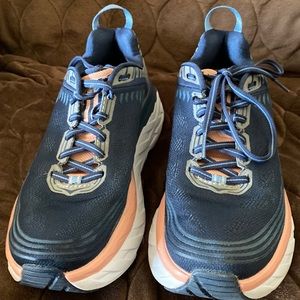 Size 7 Hoka Bondi 6